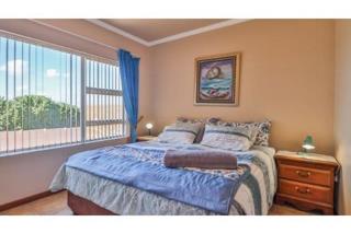 5 Bedroom Property for Sale in Stilbaai Wes Western Cape